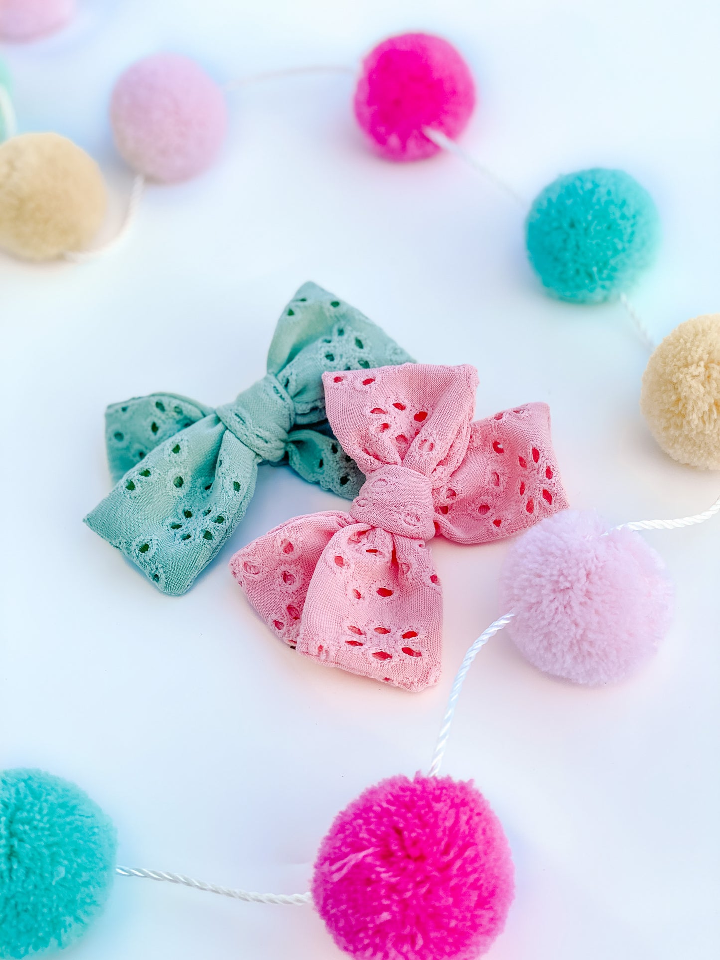 Eyelet Schoolgirl Bows