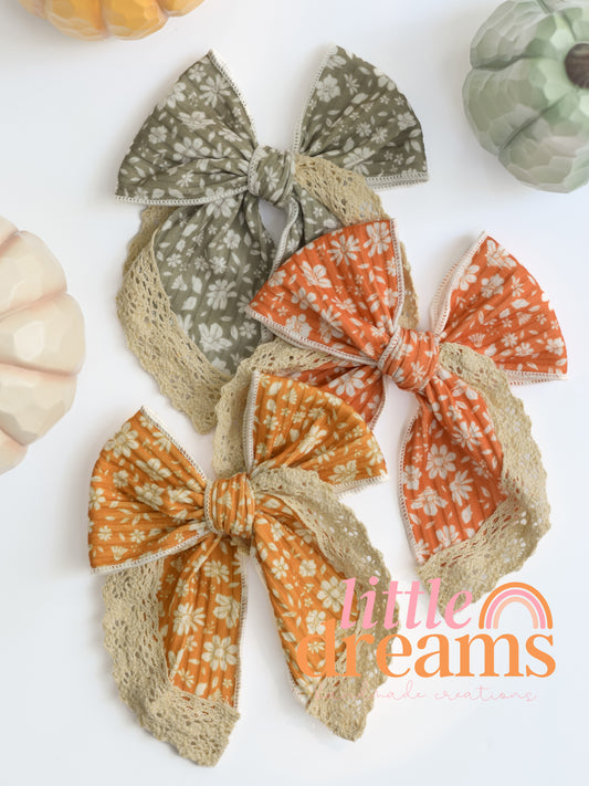 Autumn Lace Trimmed Fable Bows