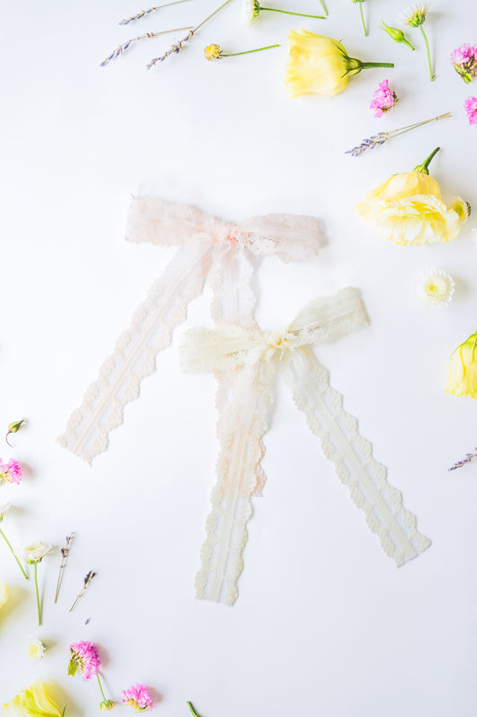 Long Tail Lace Bows