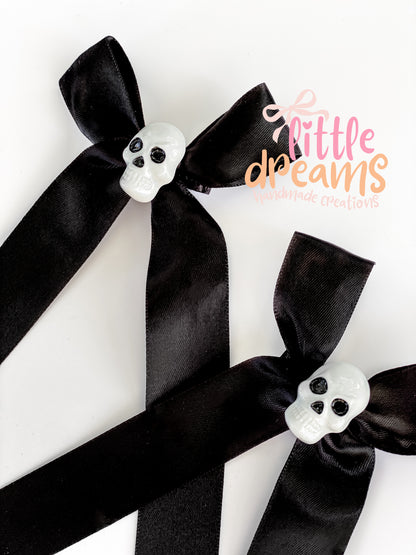 Long Skeleton Ribbon Bow