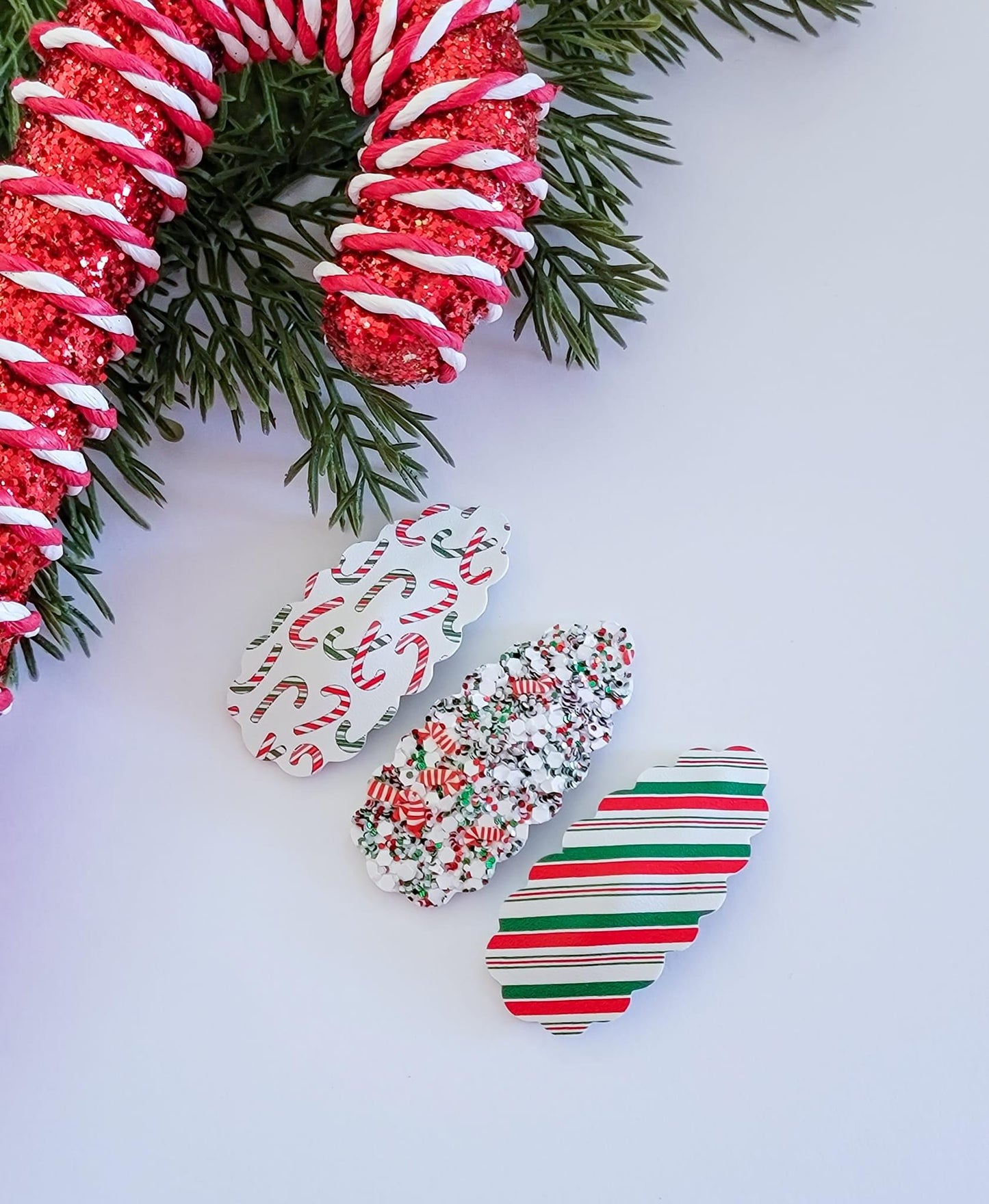 Red and Green Candy Cane Scallop Oval Snap Clips Set - 3 pack